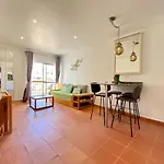 Skylight 1 With Pool By Homing شقة